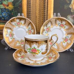 Elegant Floral Tea Cup and Saucer Set